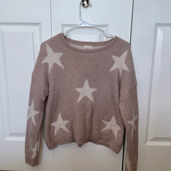Pink and white Star Sweater - Picture 2 of 5